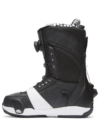 DC Shoes Women's Lotus Step On Snowboard Boot 6 DC Shoes Women's Lotus Step On Snowboard Boot - Image 4