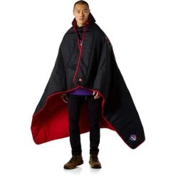 686 Waterproof Hooded Puffer Blanket -Burton shop fw23 686 waterproofhoodedpufferblanket gratefuldeadred 1