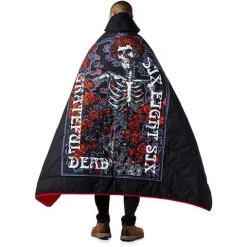 686 Waterproof Hooded Puffer Blanket -Burton shop fw23 686 waterproofhoodedpufferblanket gratefuldeadred 2